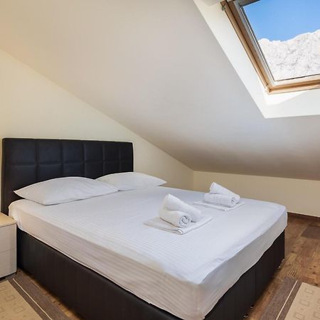 Filip Apartments - Free Parking By The House Makarska Exteriör bild
