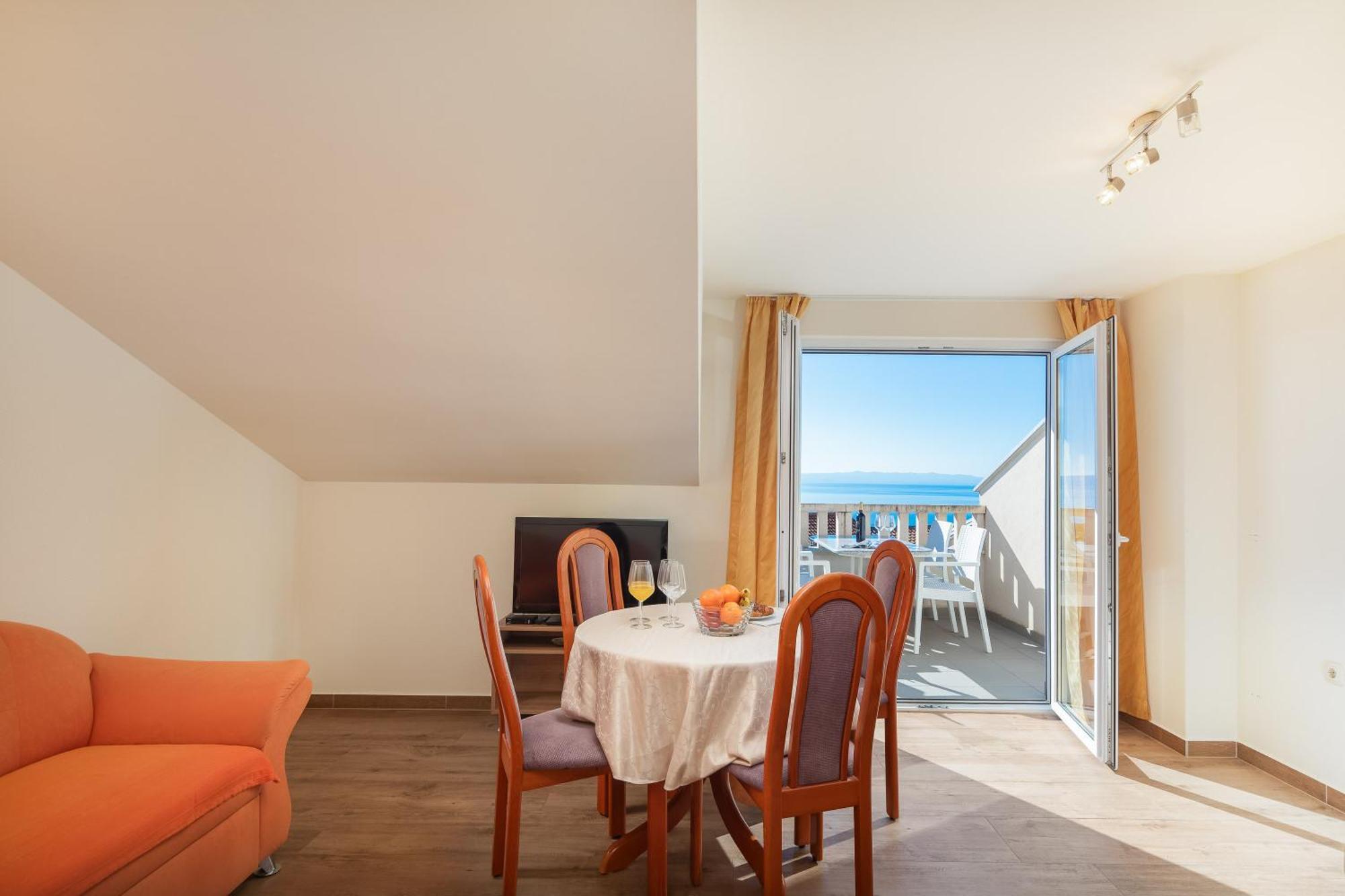 Filip Apartments - Free Parking By The House Makarska Exteriör bild