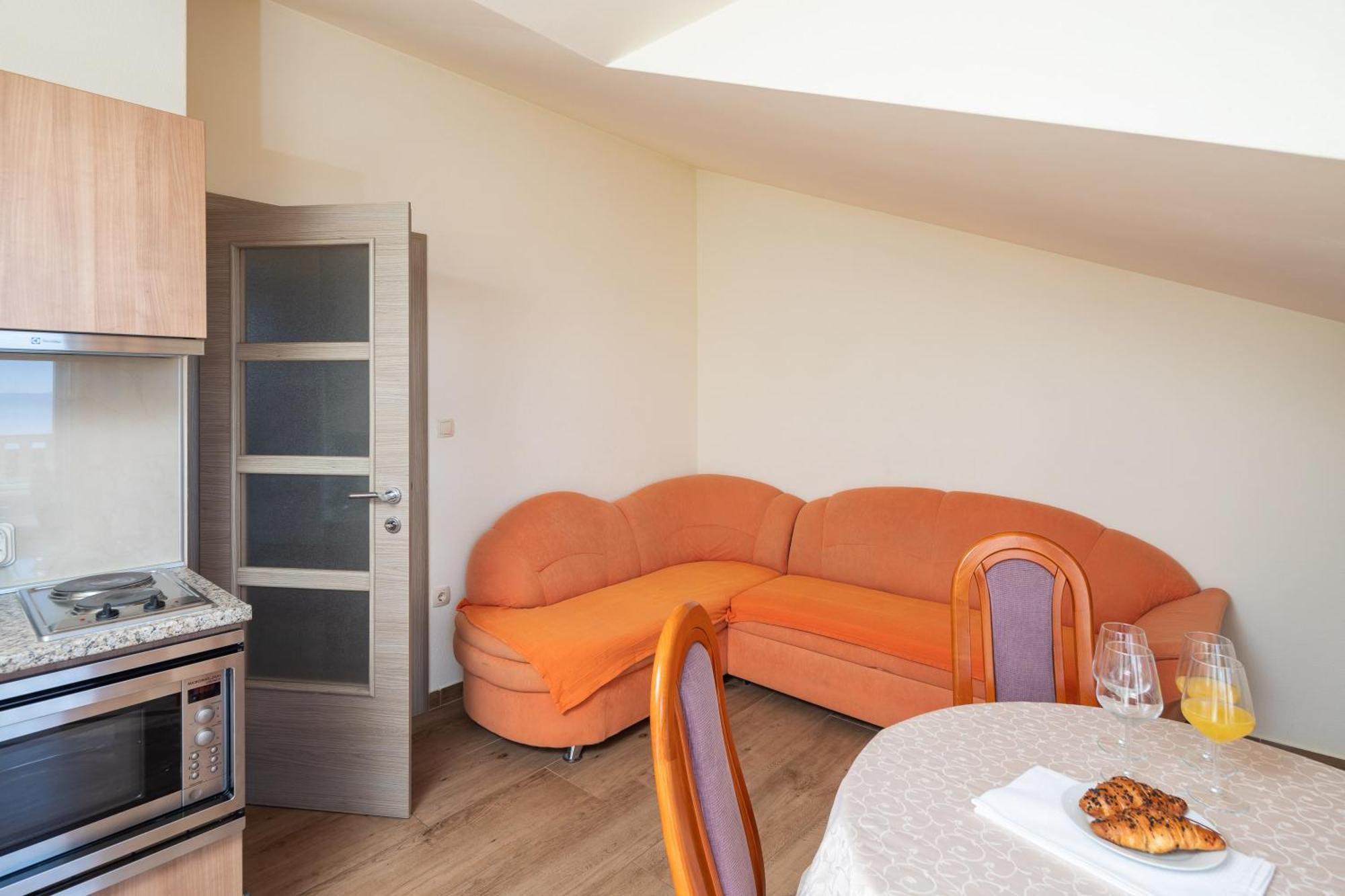 Filip Apartments - Free Parking By The House Makarska Exteriör bild
