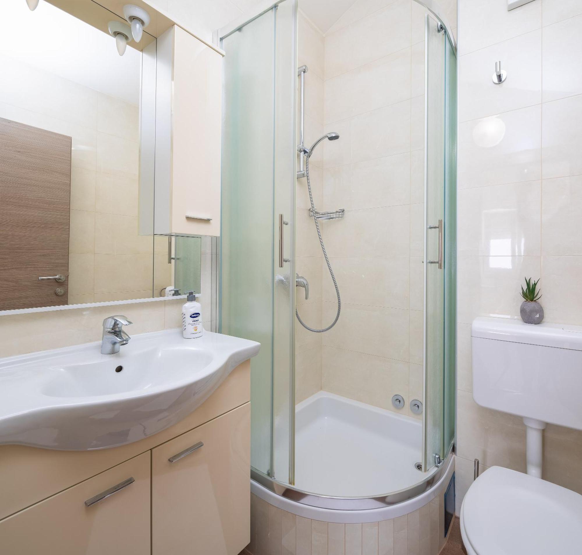Filip Apartments - Free Parking By The House Makarska Exteriör bild