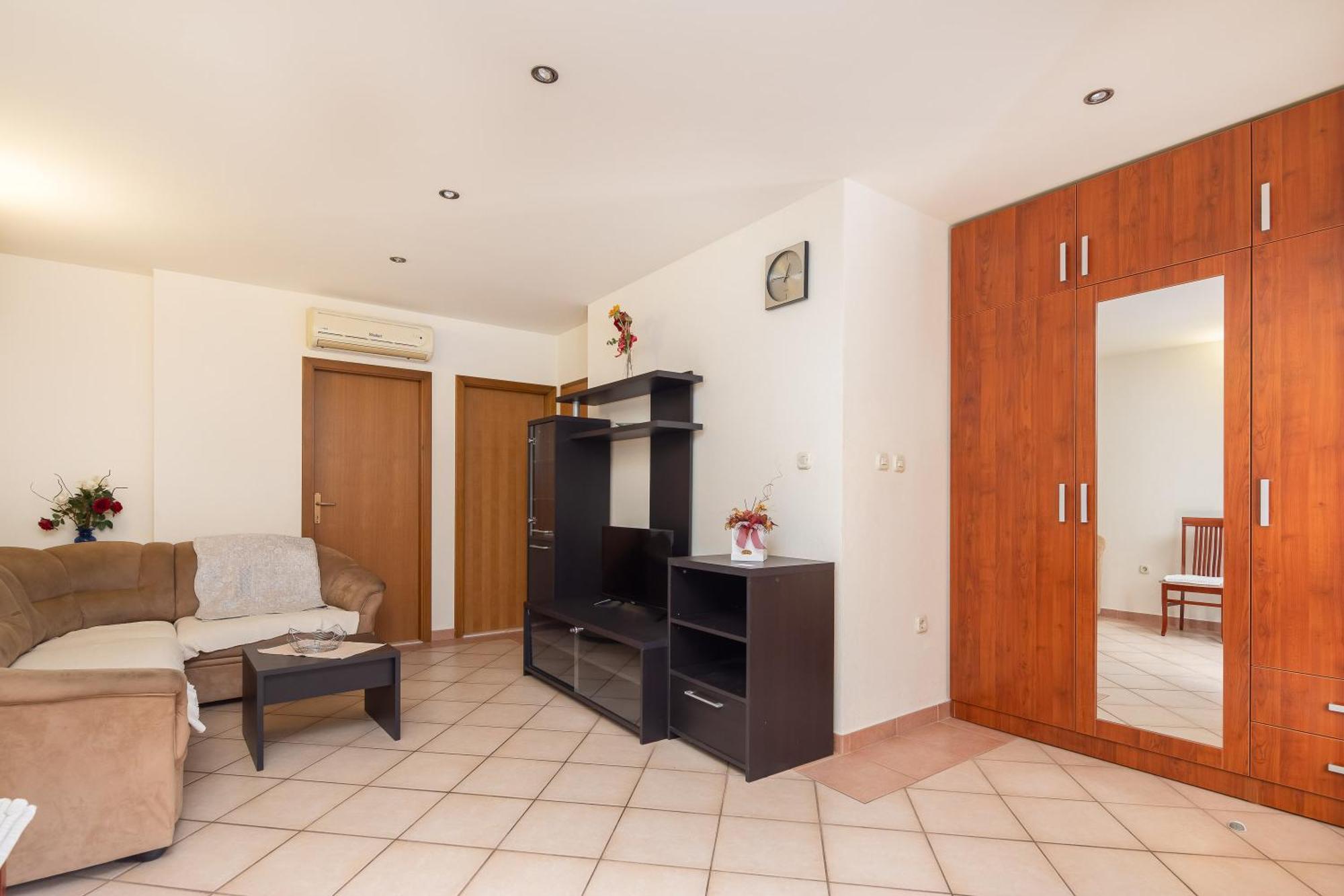 Filip Apartments - Free Parking By The House Makarska Exteriör bild