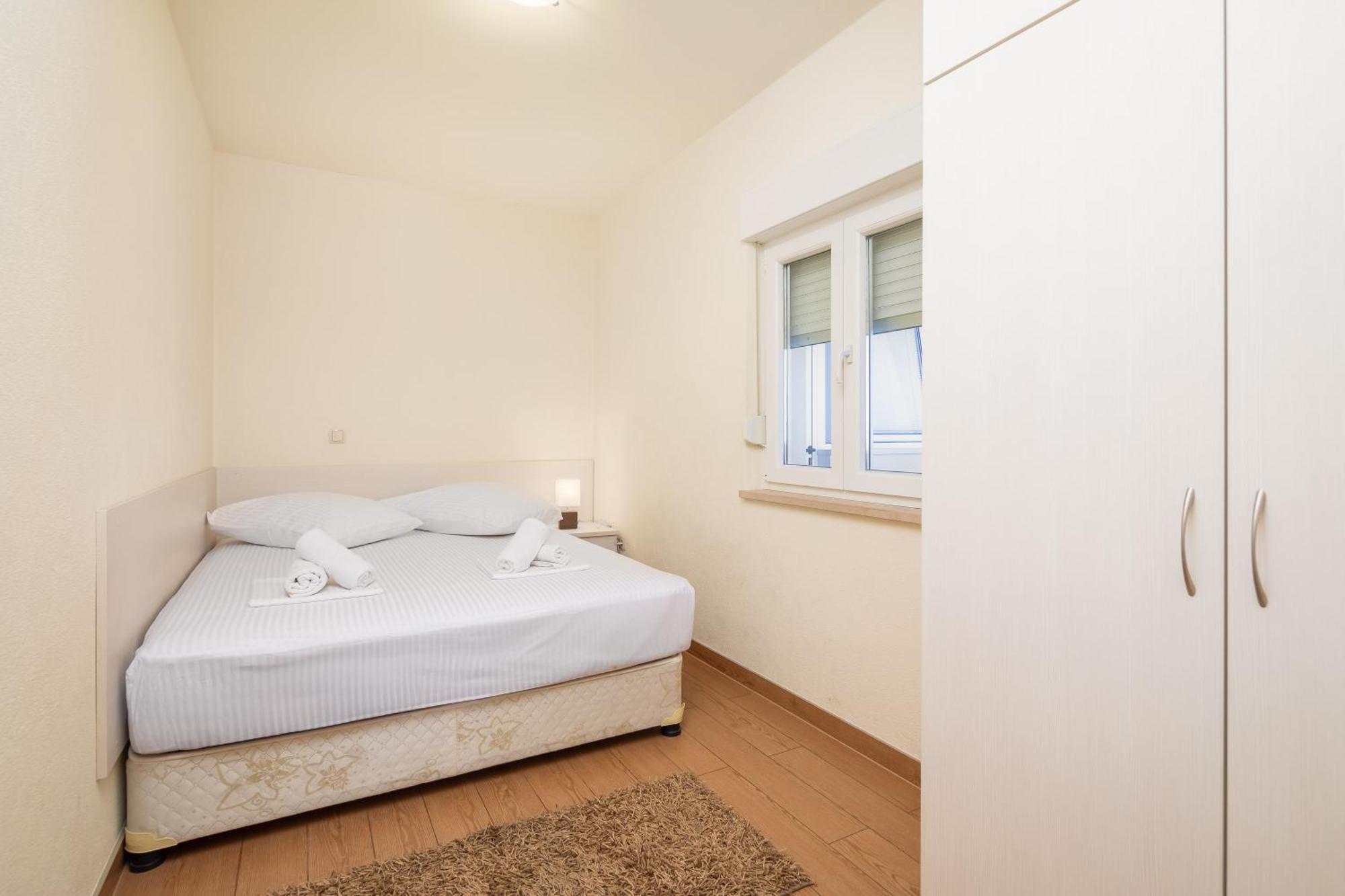 Filip Apartments - Free Parking By The House Makarska Exteriör bild