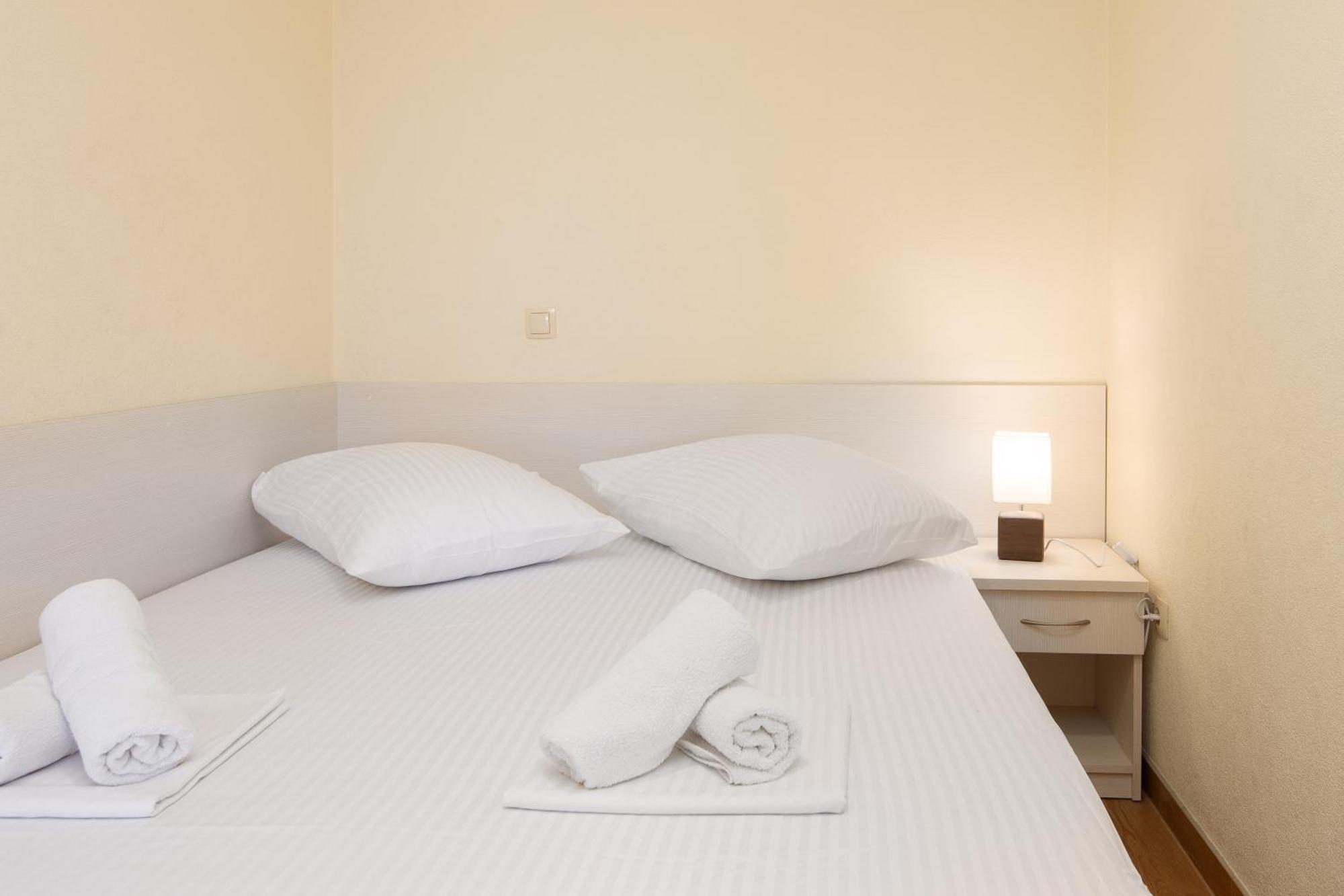 Filip Apartments - Free Parking By The House Makarska Exteriör bild