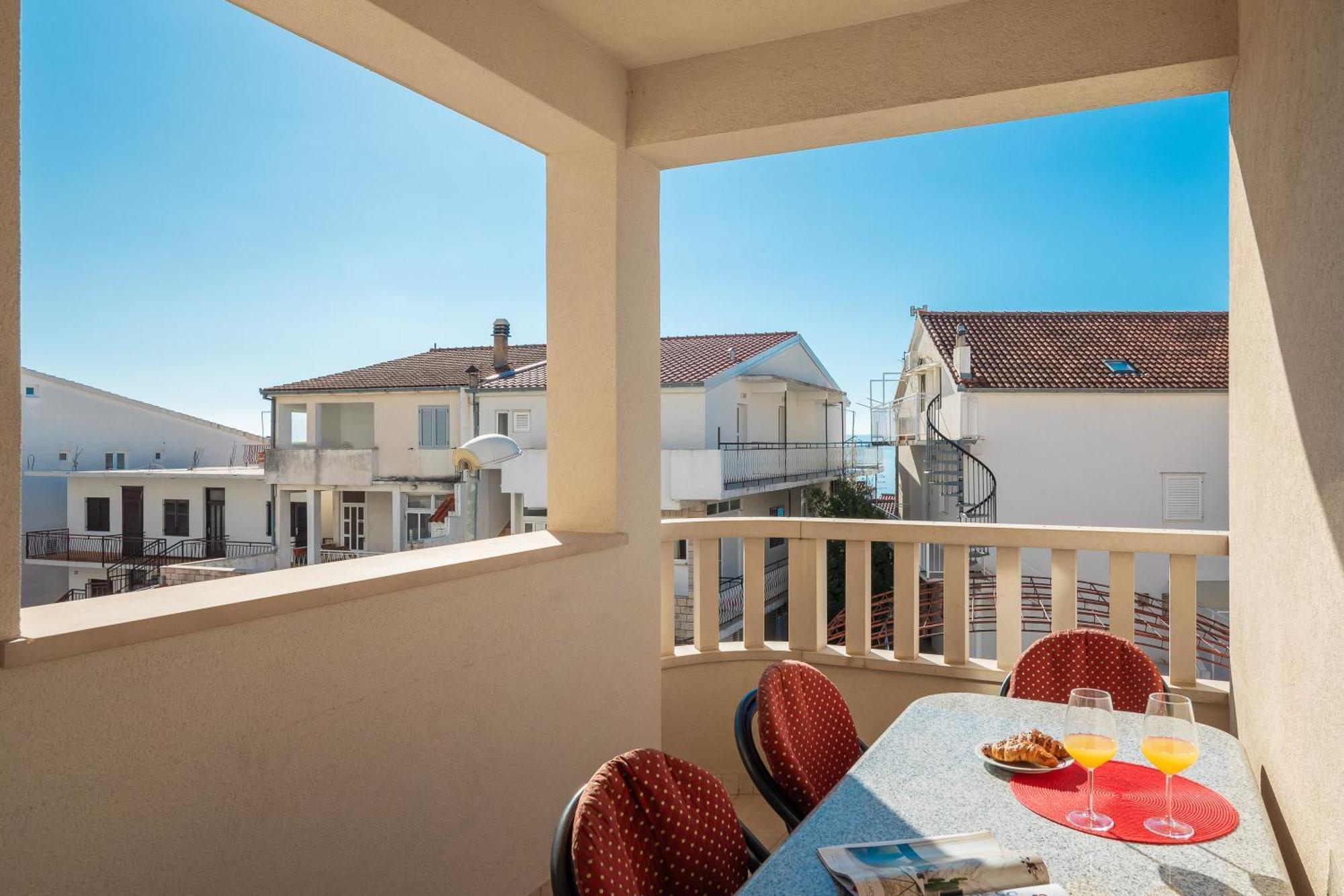 Filip Apartments - Free Parking By The House Makarska Exteriör bild