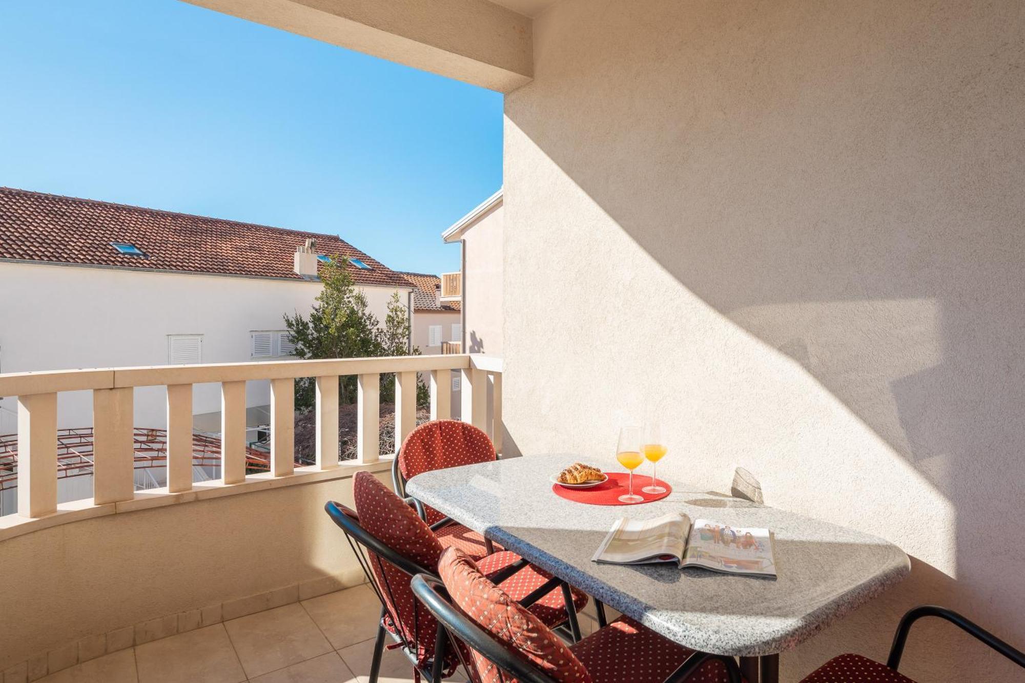 Filip Apartments - Free Parking By The House Makarska Exteriör bild
