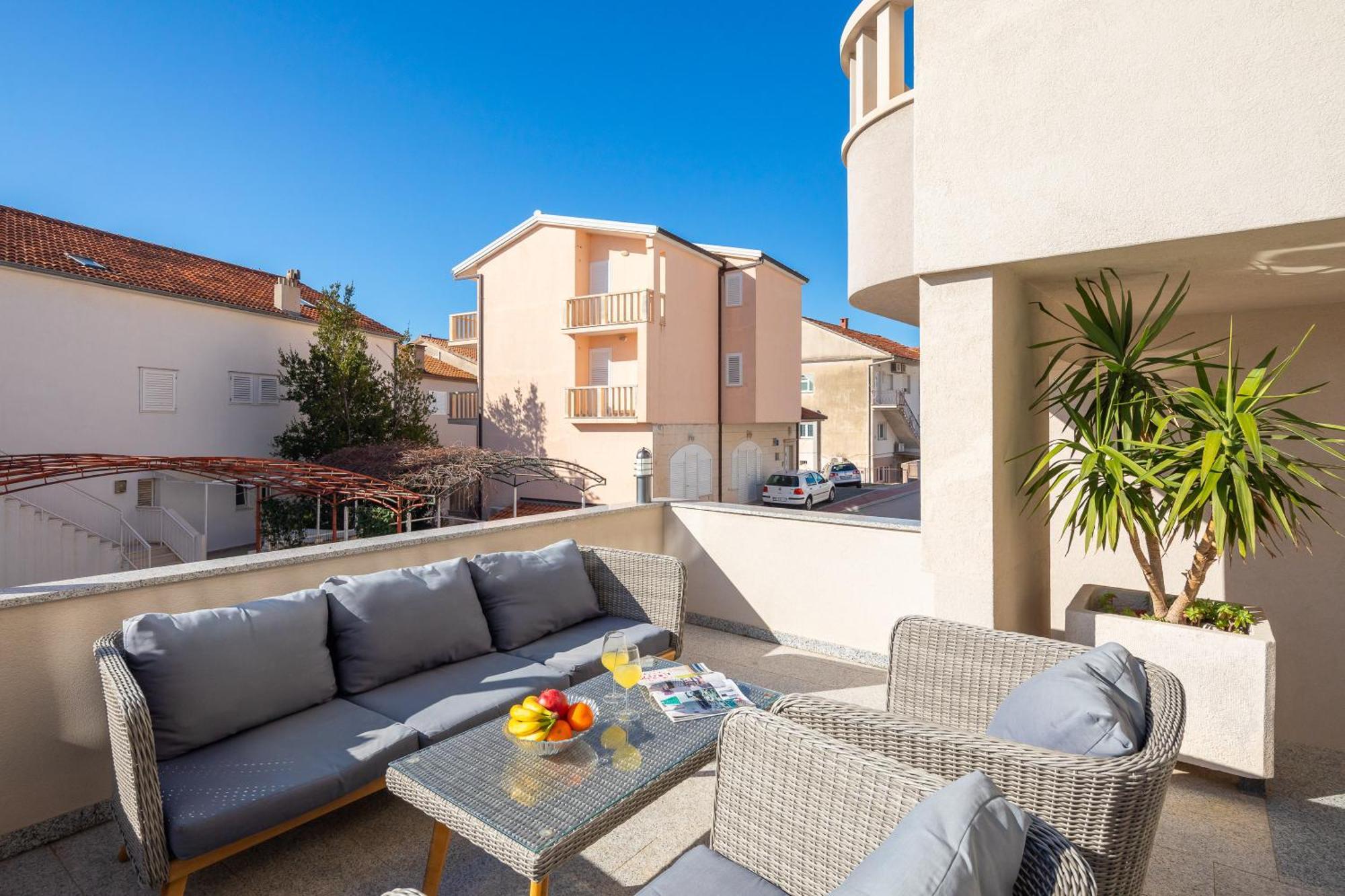 Filip Apartments - Free Parking By The House Makarska Exteriör bild